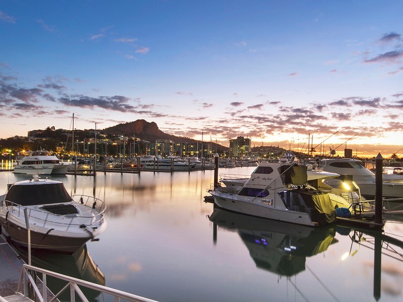 5 Sir Leslie Thiess Drive, Townsville City QLD 4810