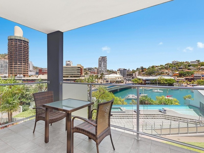 404/2 Dibbs Street, South Townsville QLD 4810