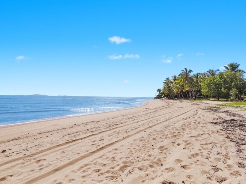 73 The Esplanade, Toolakea QLD 4818