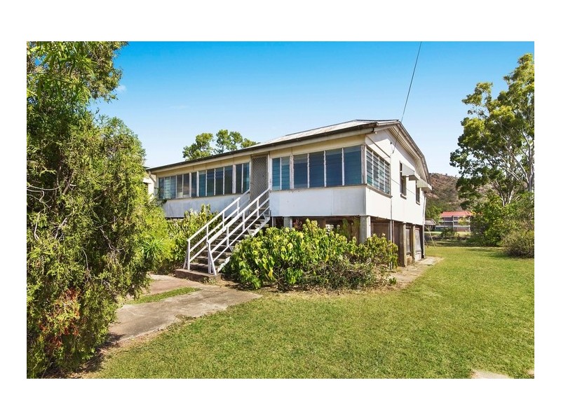 4 Rowland Street, North Ward QLD 4810