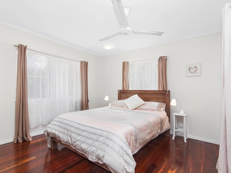 576 Ross River Road, Cranbrook QLD 4814