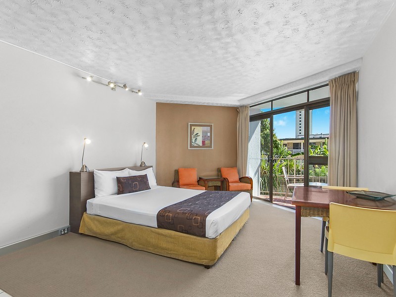 2/63 The Strand, North Ward QLD 4810