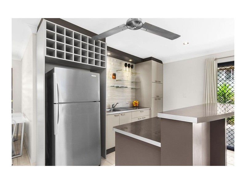 10 Lily Street, Hermit Park QLD 4812