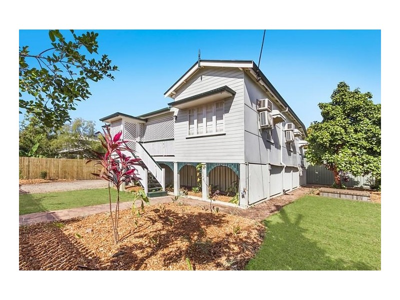 90 Queens Road, Hermit Park QLD 4812