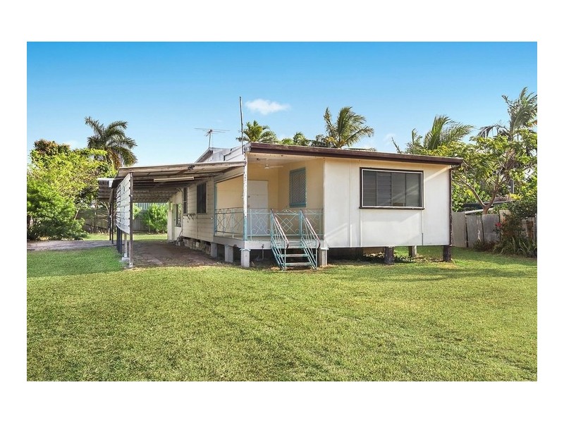 34 and 36 Nix Street, West End QLD 4810