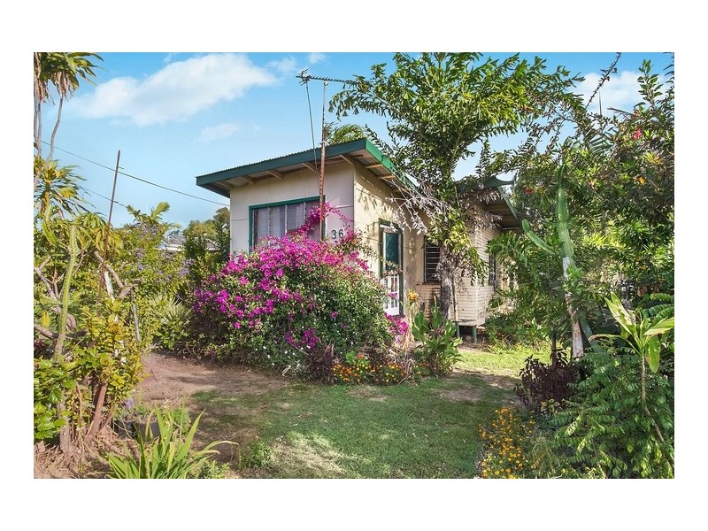 34 and 36 Nix Street, West End QLD 4810