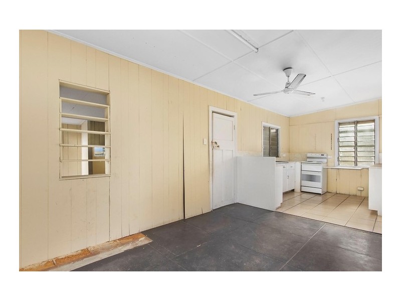 34 and 36 Nix Street, West End QLD 4810