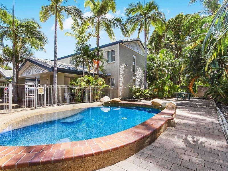 2/67 Rose Street, North Ward QLD 4810