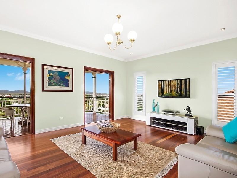 8 Tableland Terrace, Mount Louisa QLD 4814