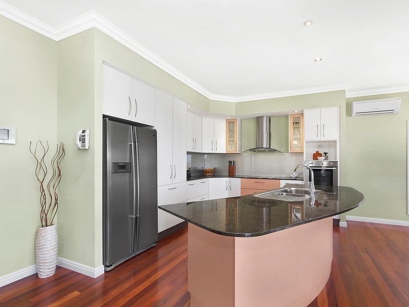 8 Tableland Terrace, Mount Louisa QLD 4814