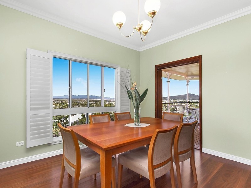 8 Tableland Terrace, Mount Louisa QLD 4814