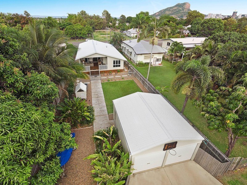 14 Sixth Avenue, South Townsville QLD 4810