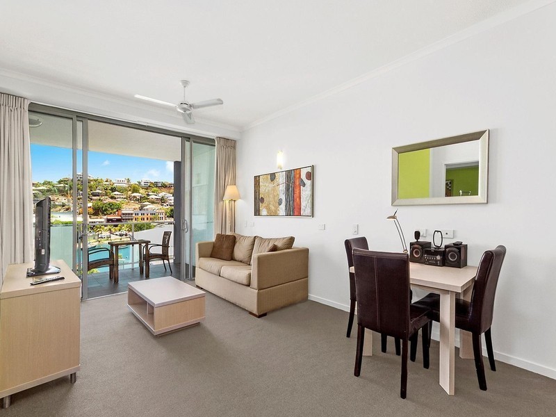 304/2 Dibbs Street, South Townsville QLD 4810