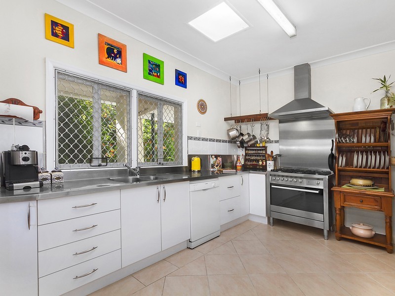 14 Cameron Street, Railway Estate QLD 4810