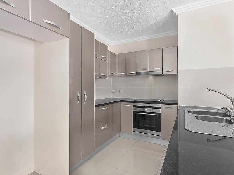 319 Angus Smith Drive, Douglas QLD 4814