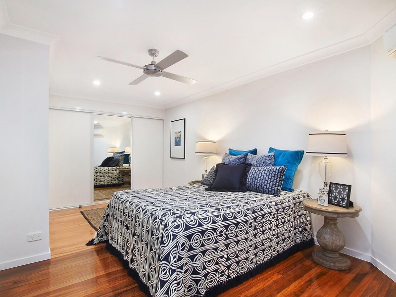 32 Palm Street, Rowes Bay QLD 4810