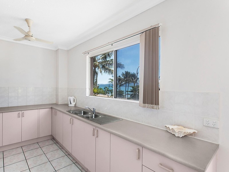 2/107 The Strand, North Ward QLD 4810