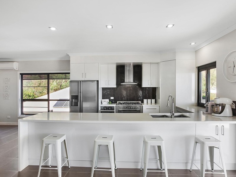 64 St Albans Road, Mount Louisa QLD 4814