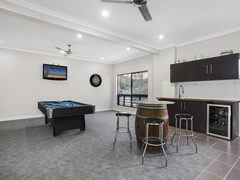 64 St Albans Road, Mount Louisa QLD 4814