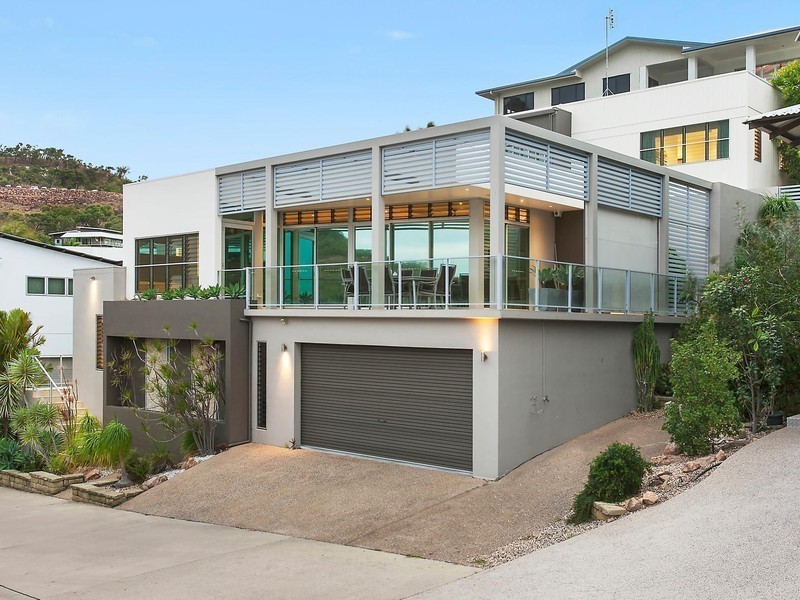 9 Toorak Place, Castle Hill QLD 4810