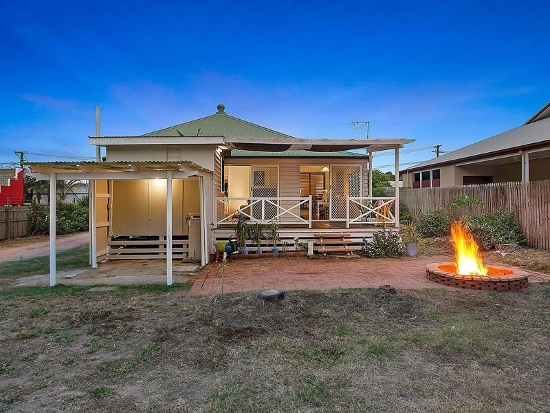 35 Bell Street, South Townsville QLD 4810