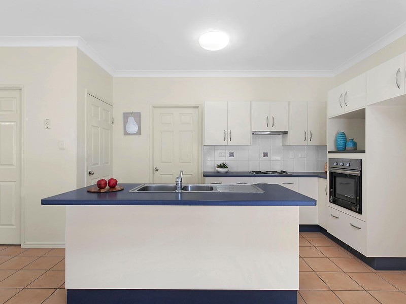 30 Hilton Way, Mount Louisa QLD 4814