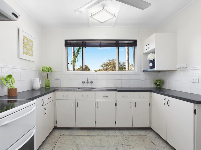 10 Riechelmann Street, Heatley QLD 4814