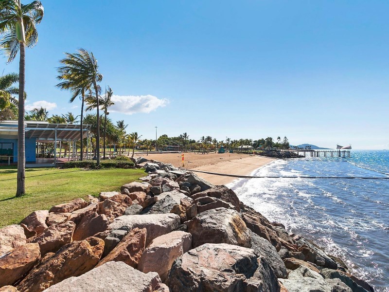 303/75 The Strand, North Ward QLD 4810