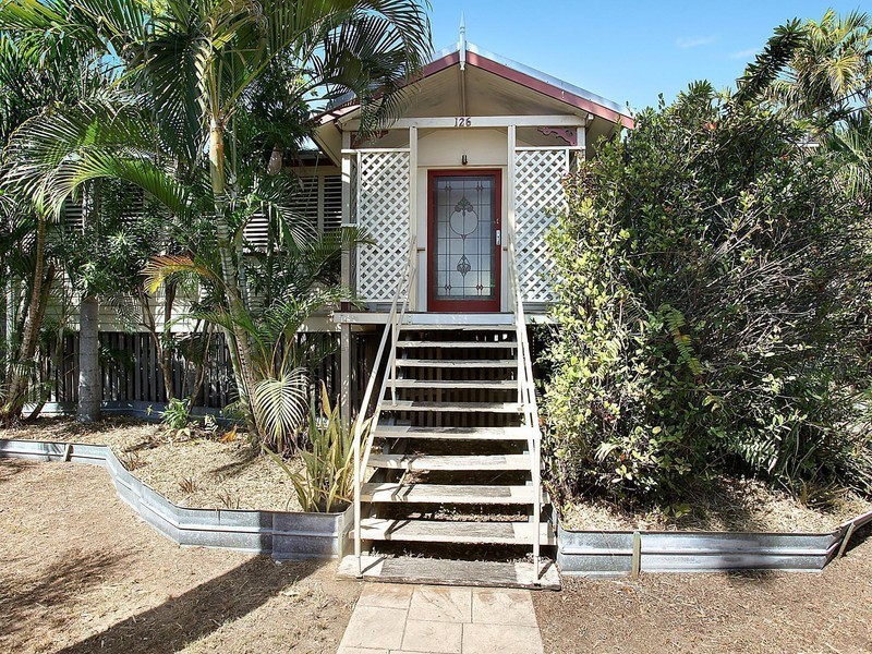 126 Perkins Street West, Railway Estate QLD 4810