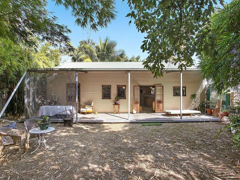 126 Perkins Street West, Railway Estate QLD 4810