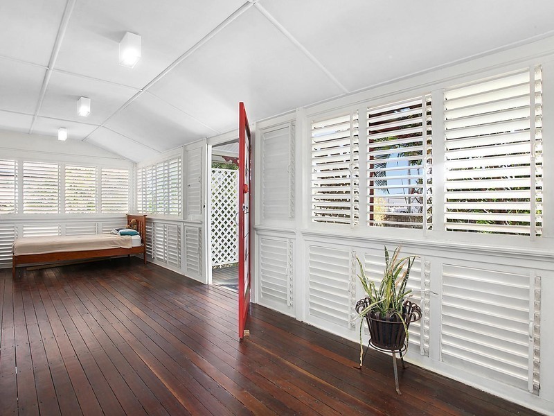 126 Perkins Street West, Railway Estate QLD 4810