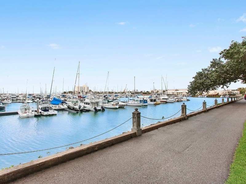 6/24 The Strand, North Ward QLD 4810