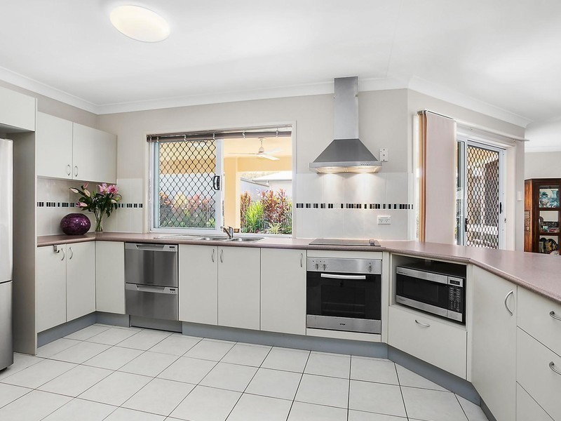 91 Franklin Drive, Mount Louisa QLD 4814