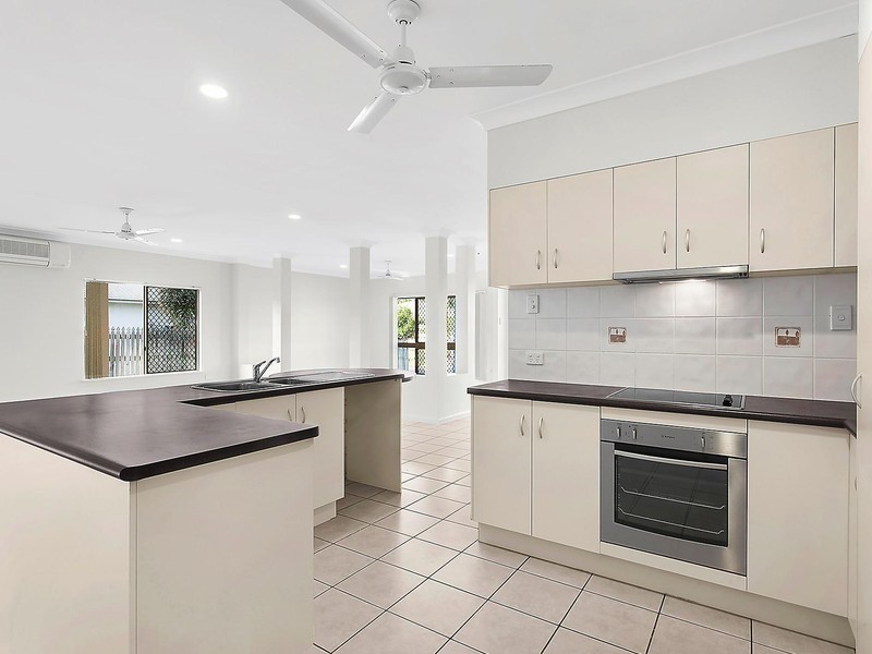 85 Estuary Parade, Douglas QLD 4814