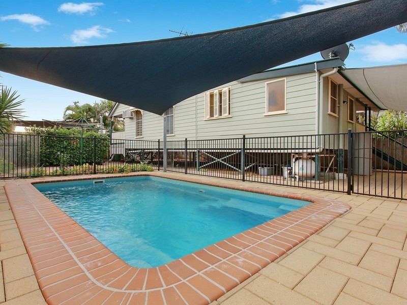 9 Ninth Avenue, Railway Estate QLD 4810
