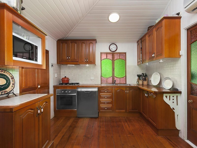 113 Harold Street, West End QLD 4810