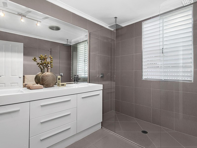 34 Paxton Street, North Ward QLD 4810