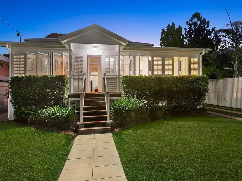 34 Paxton Street, North Ward QLD 4810