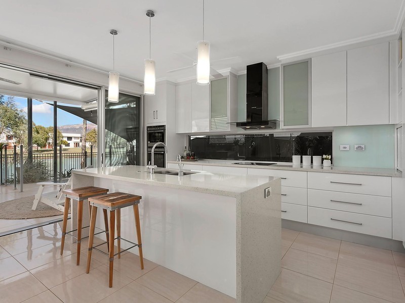 2 Edgewater Court, Idalia QLD 4811