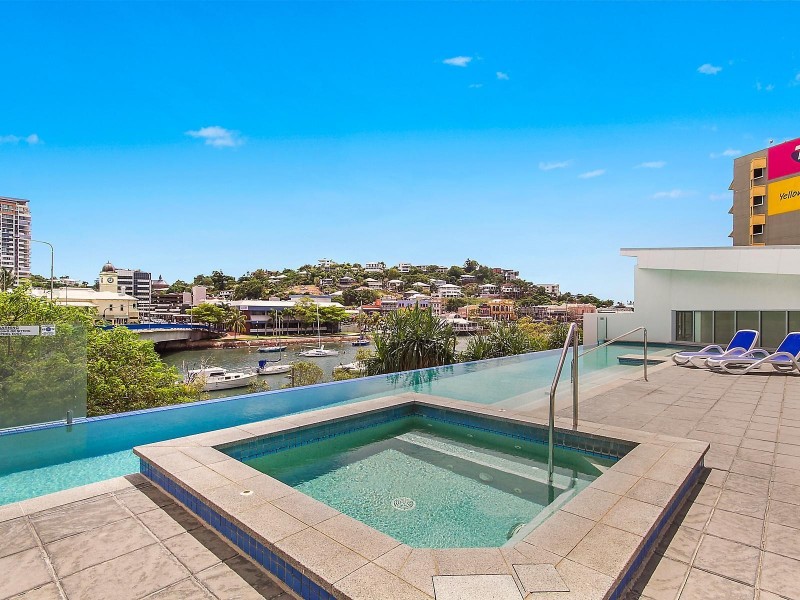 1002/2 Dibbs Street, South Townsville QLD 4810