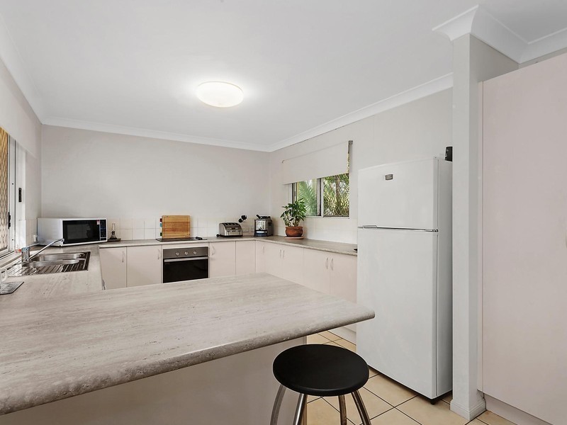 1/94 Ireland Street, Oonoonba QLD 4811