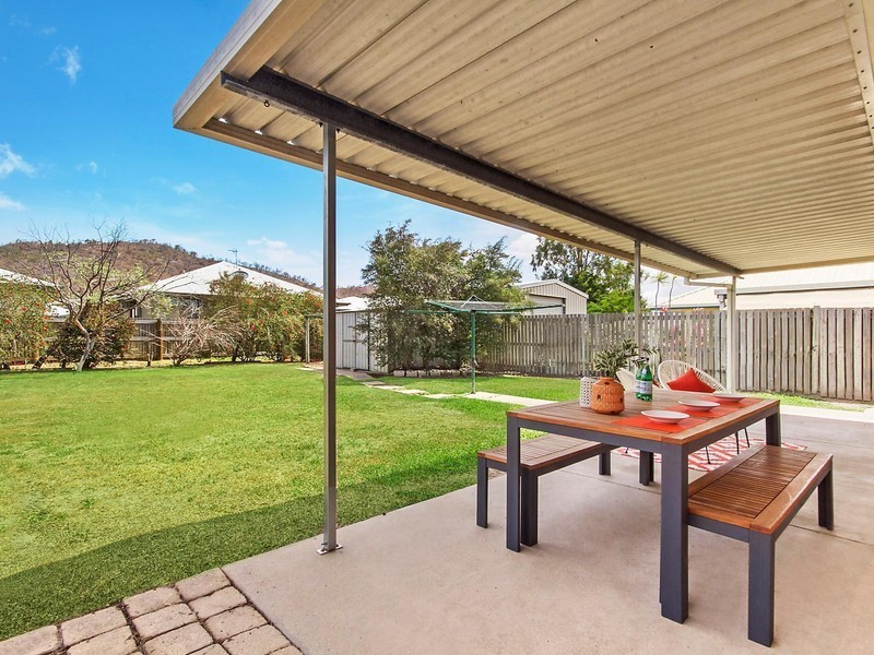 26 Doncaster Way, Mount Louisa QLD 4814