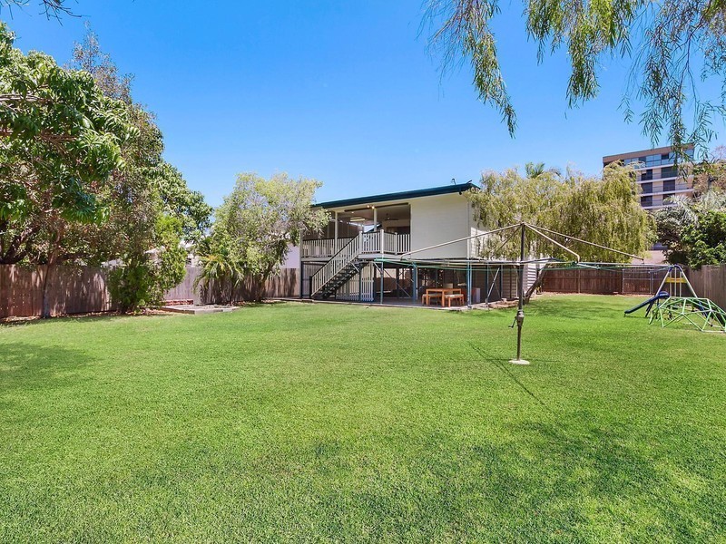 5 Bundock Street, North Ward QLD 4810