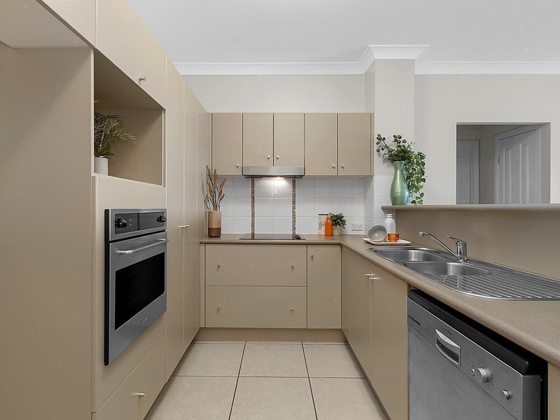 18/16 Martinez Avenue, West End QLD 4810