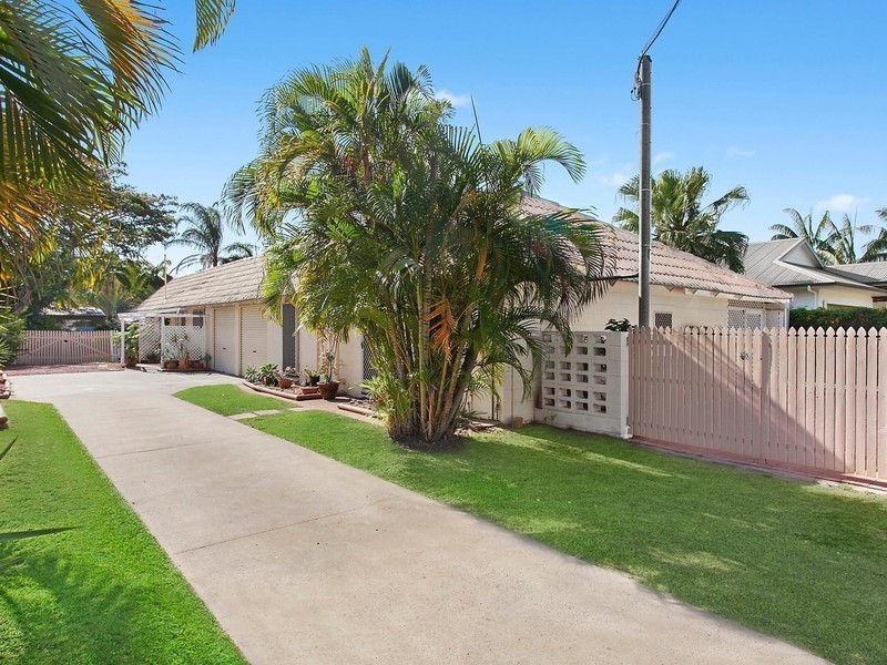 27 Winifred Street, Mundingburra QLD 4812