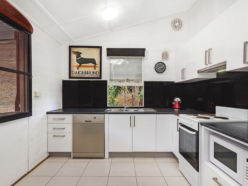 20 Queen Street, North Ward QLD 4810