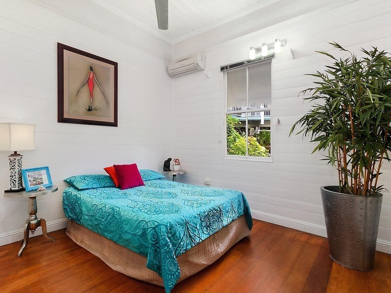 20 Queen Street, North Ward QLD 4810