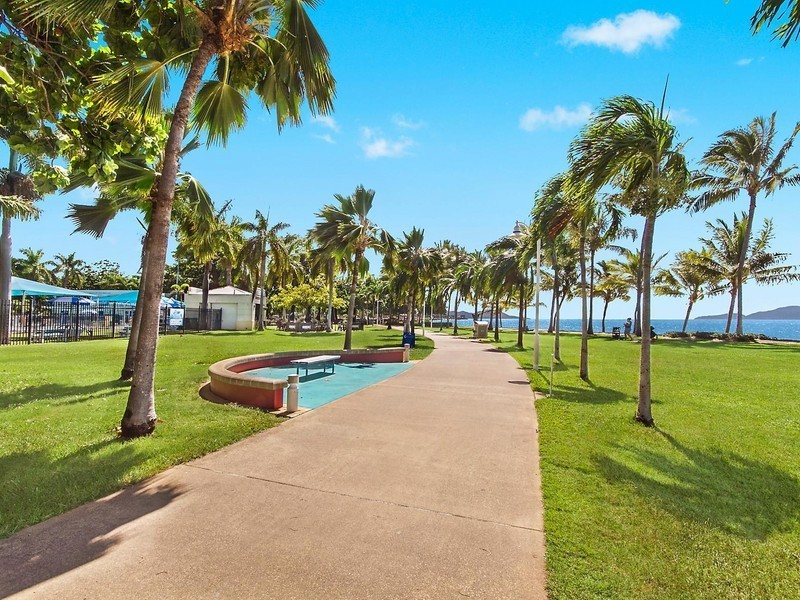 20 Queen Street, North Ward QLD 4810