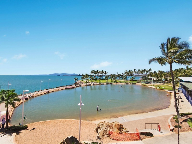 20 Queen Street, North Ward QLD 4810