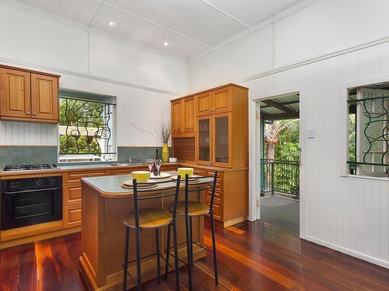 48 Cheyne Street, Pimlico QLD 4812